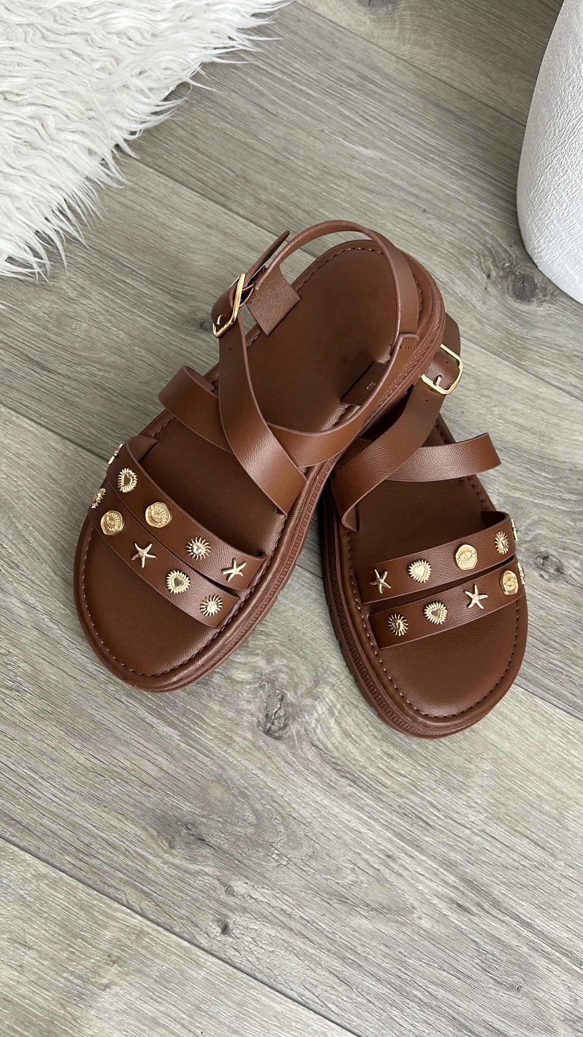 Sandales Marron Avec Bride