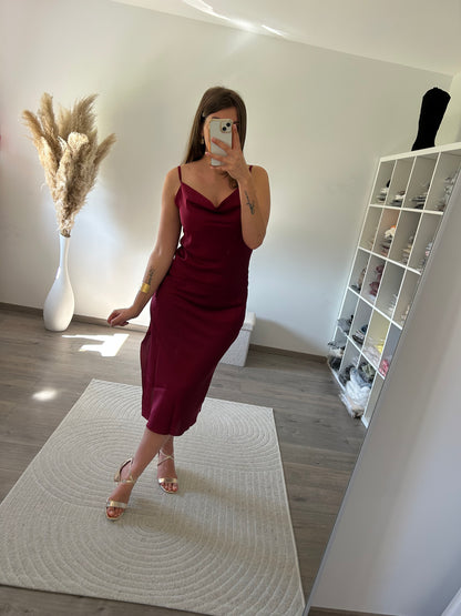 Robe Bordeaux Satiné